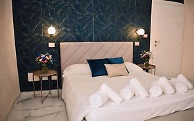 Home Holiday Rome - Colosseo - Lanza